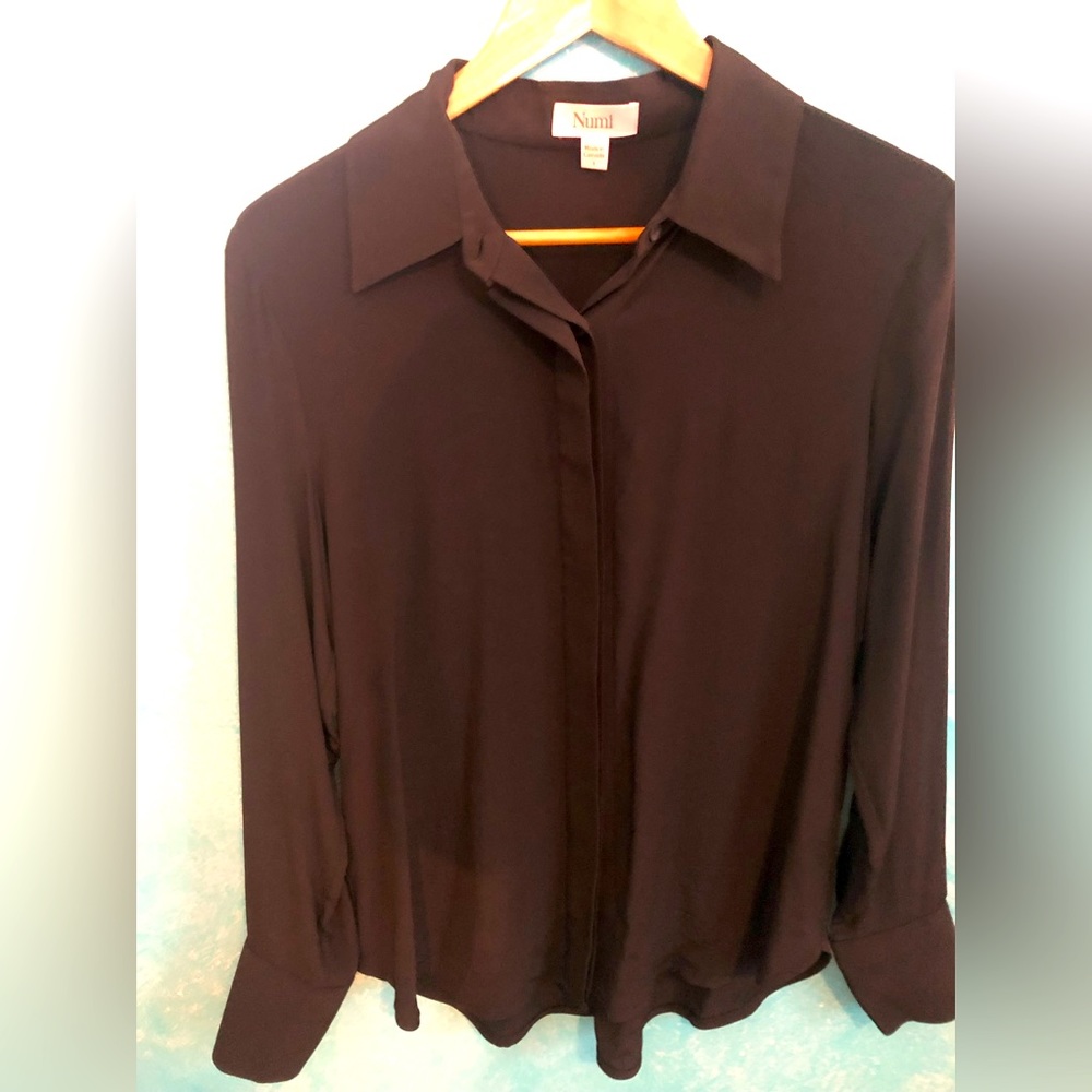 Numi silk blouse, the Simone. New. Beautiful washable and stain resistant silk.